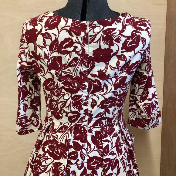 Women's Red and White Dress With Pockets - Picture 3 of 8